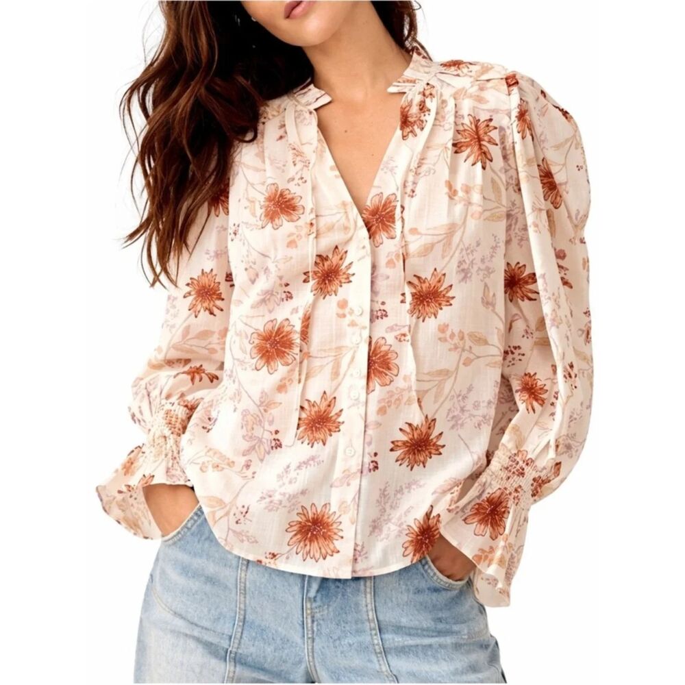 Free People Meant to Be Floral Blouse Sz Small White Pink Boho Girly Modest Fall